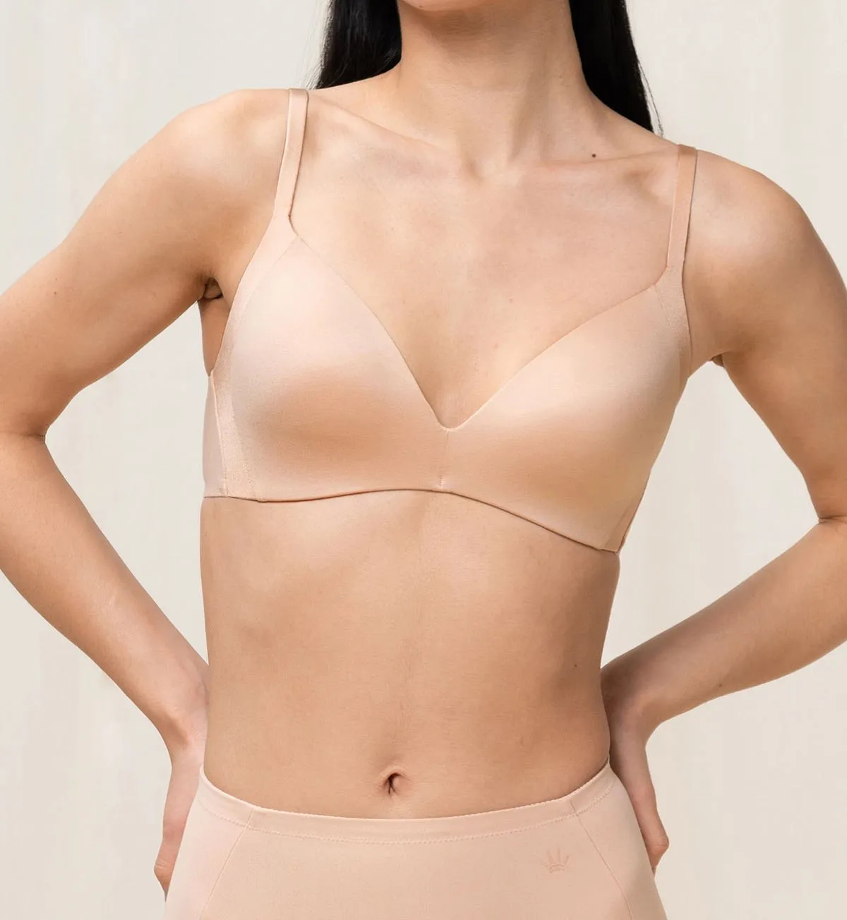 BODY MAKE-UP SOFT TOUCH WIREFREE BRA