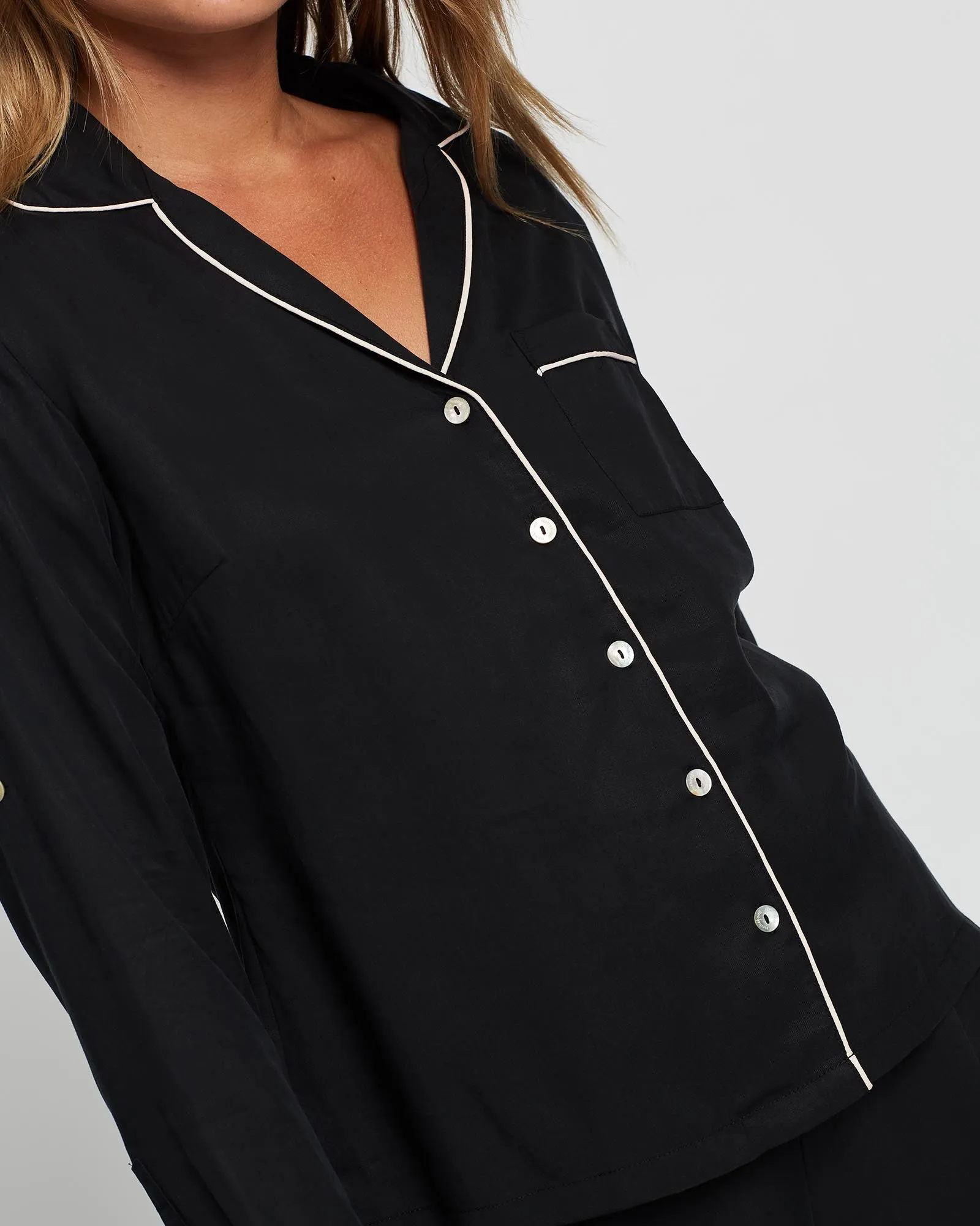 Eva Lounge Tencel™ Pyjama Set - Black with Blush Piping