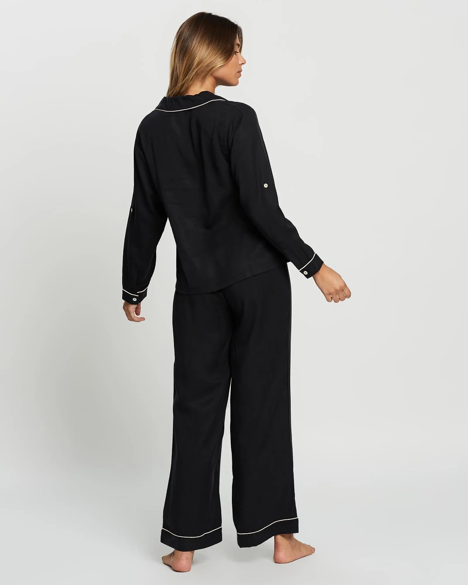 Eva Lounge Tencel™ Pyjama Set - Black with Blush Piping