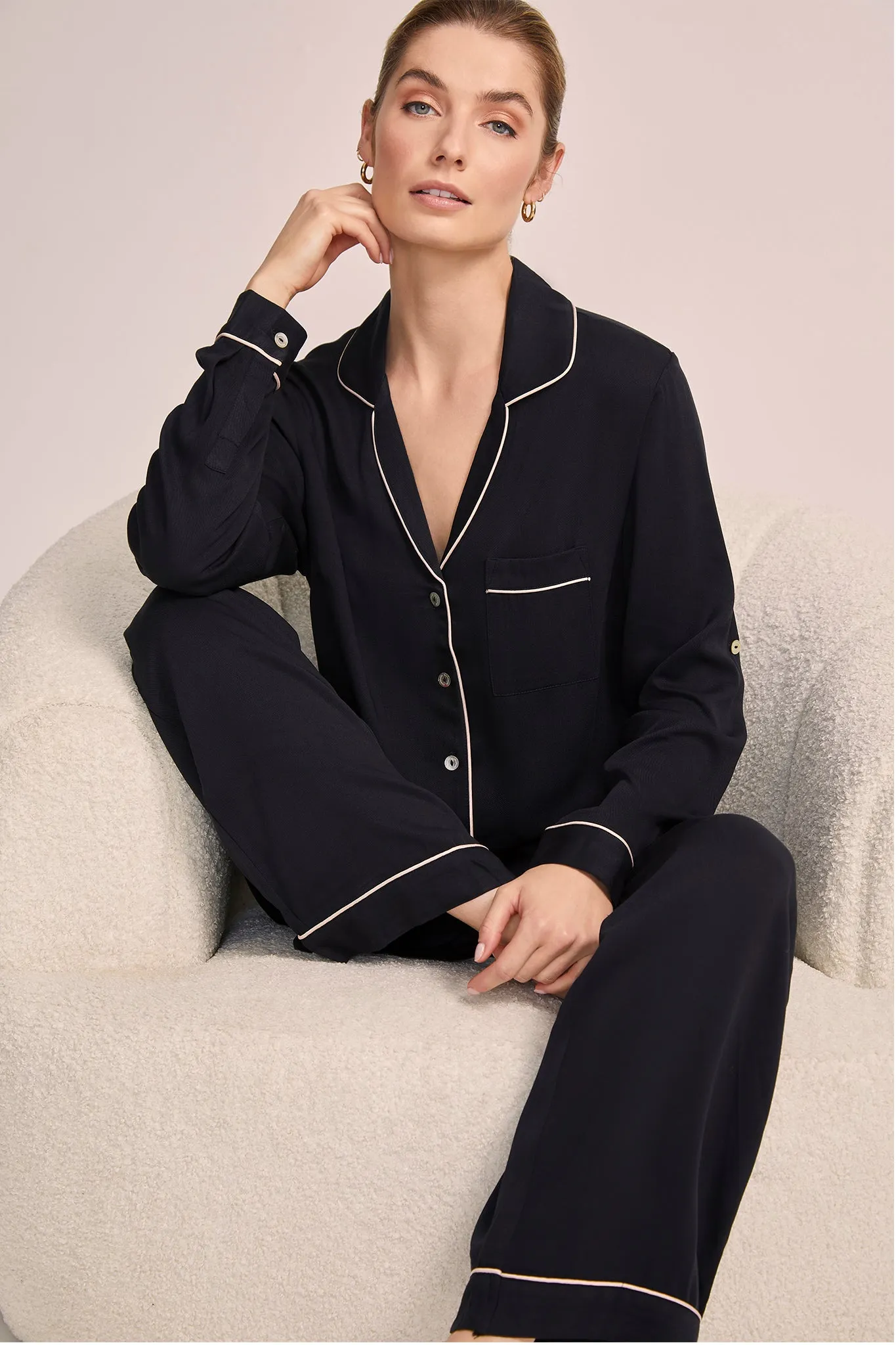 Eva Lounge Tencel™ Pyjama Set - Black with Blush Piping