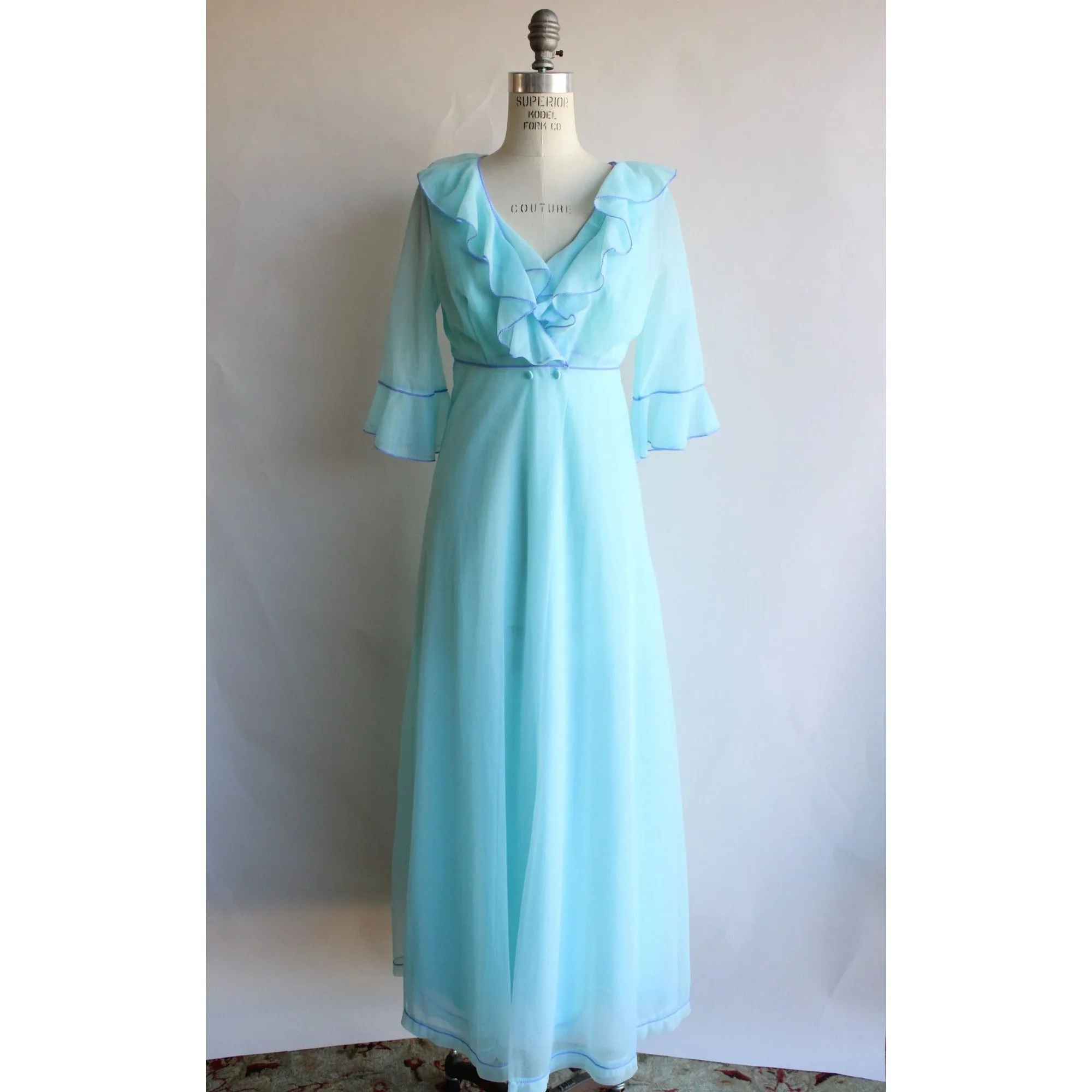 Vintage 1960s Blue Gossard Artemis Nightgown