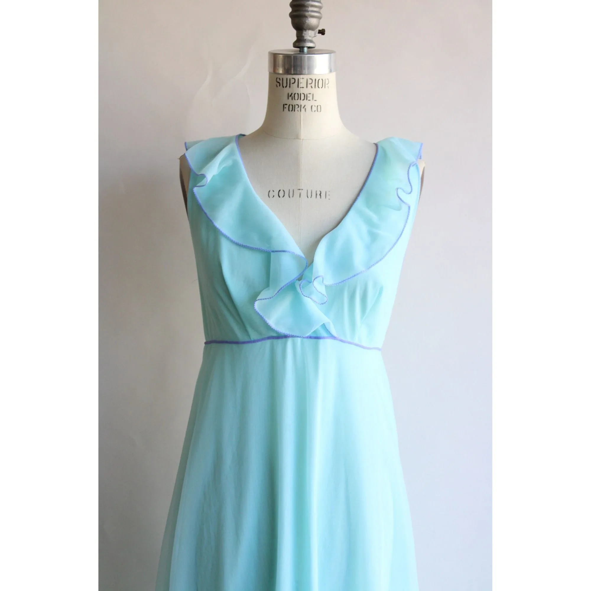 Vintage 1960s Blue Gossard Artemis Nightgown