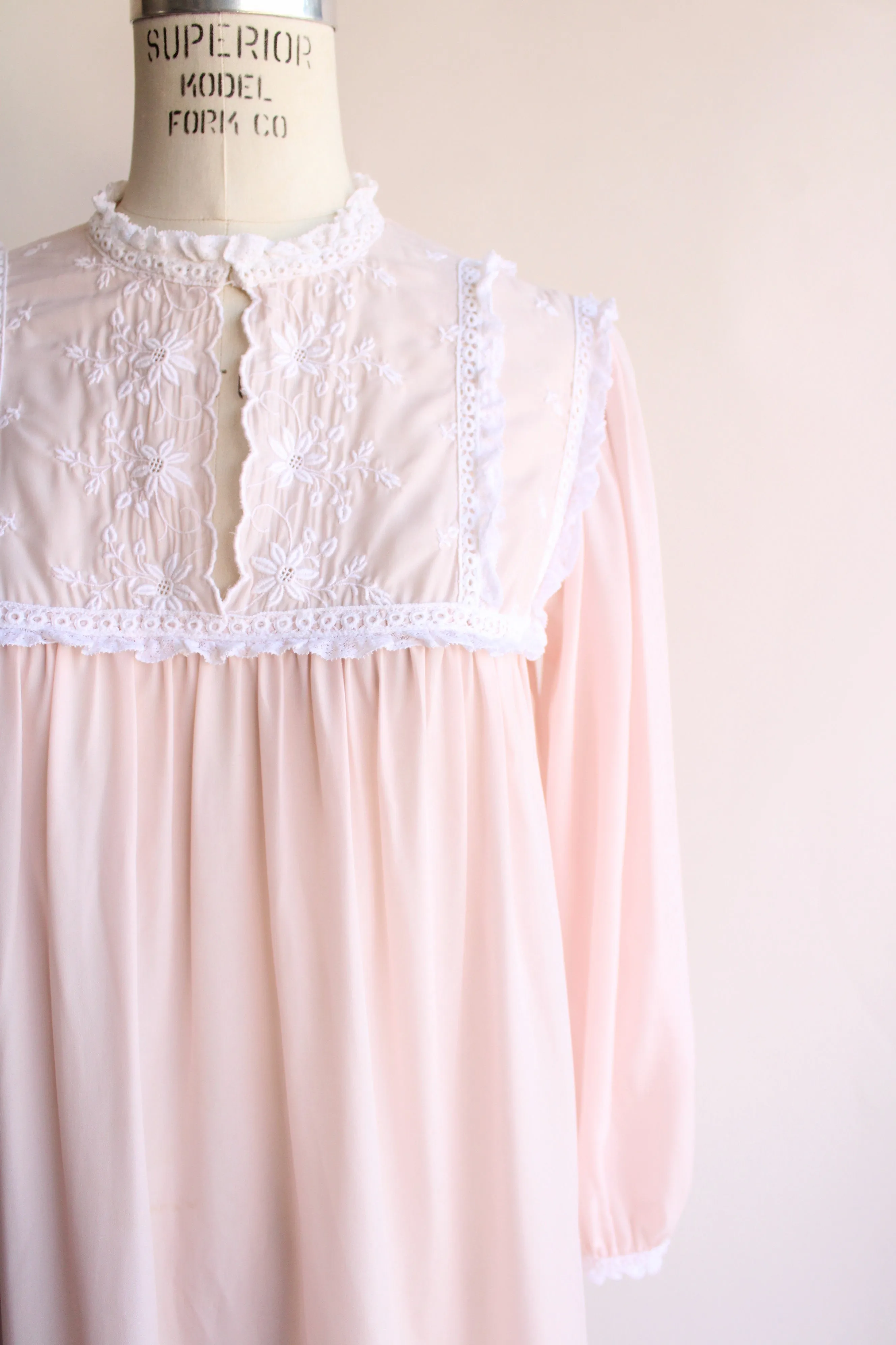 Vintage 1960s Pink Iris Lingerie Nightgown for Bullock's Wilshire